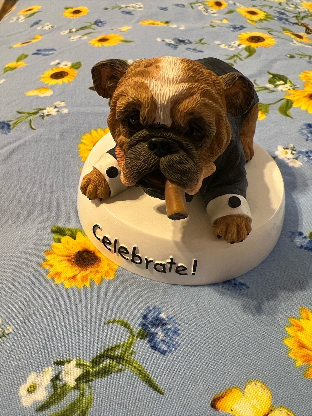 Bulldog Pet Figurine Dog Bed Accent in Brown & Black Zelda Wisdom